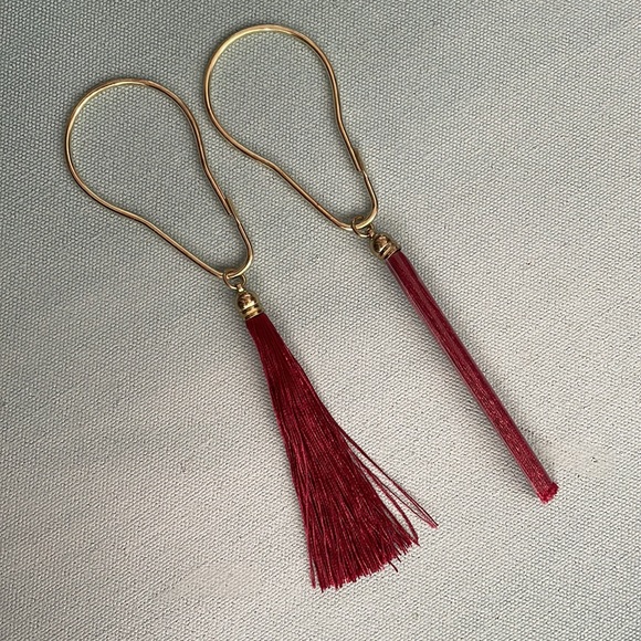 Tassel Curtain Hooks Set of 24 + Bonus Tassels + Tassel Keychain - Picture 4 of 15